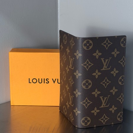 루*** 브라짜 월릿 (모노그램 장지갑)